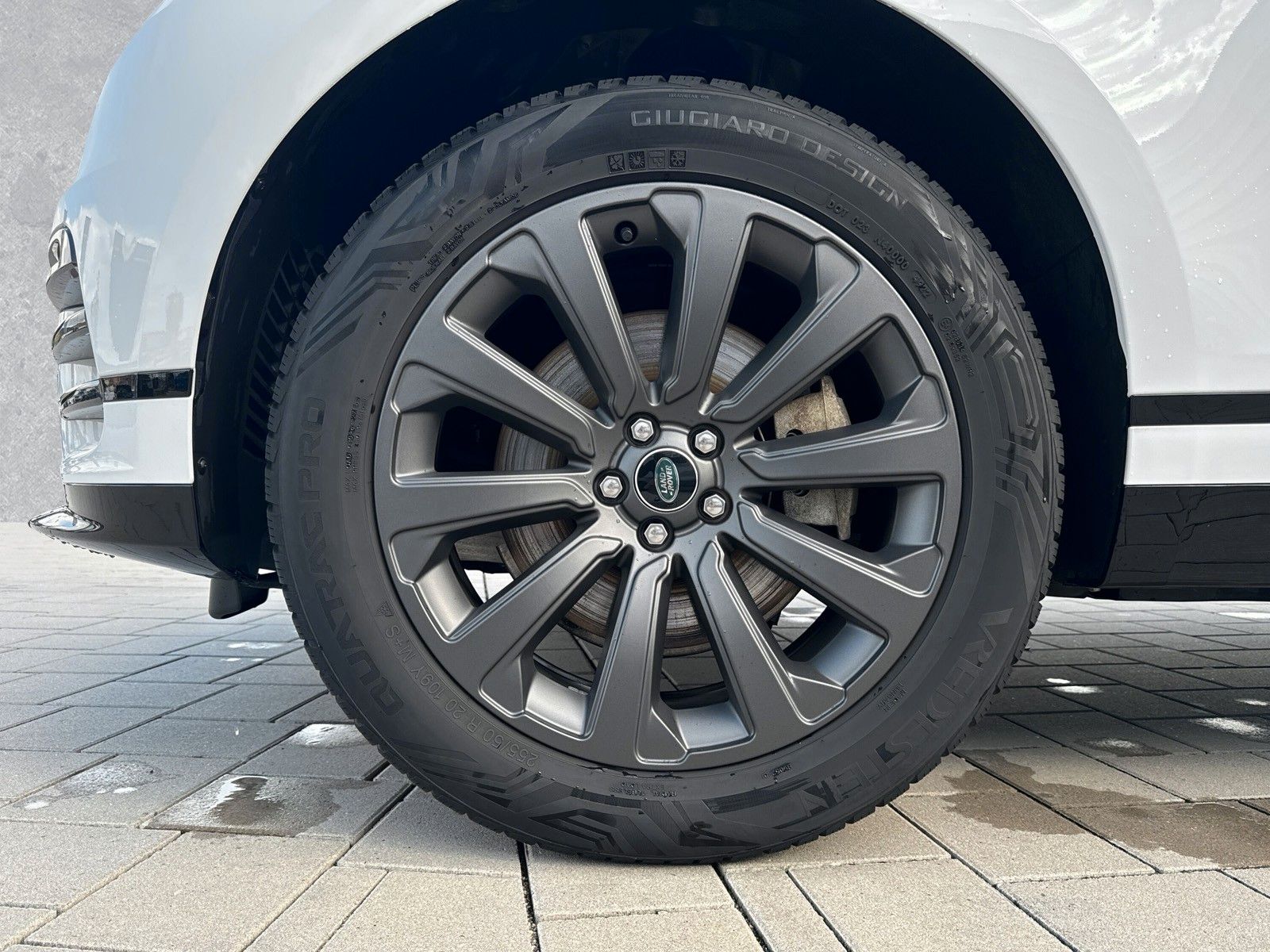 Fahrzeugabbildung Land Rover Range Rover Velar D200 AWD R-DYNAMIC SE ACC