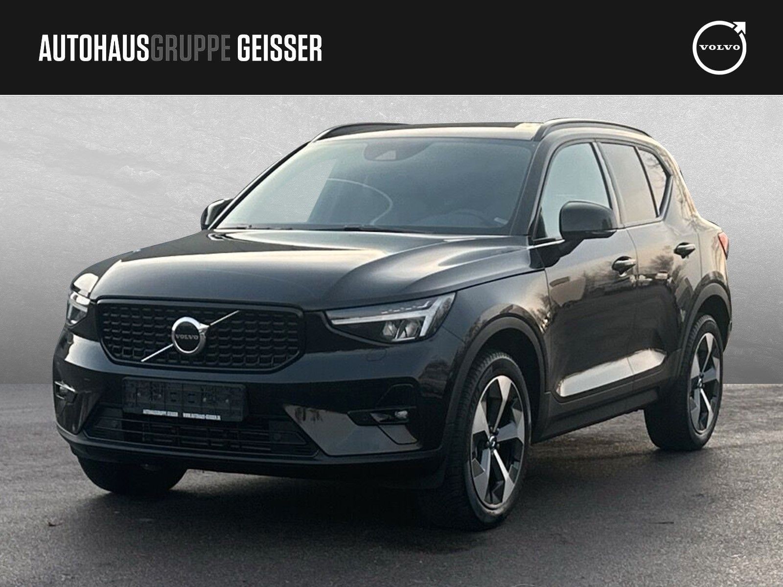 Volvo XC40 T2 Automatik Plus Dark  LED